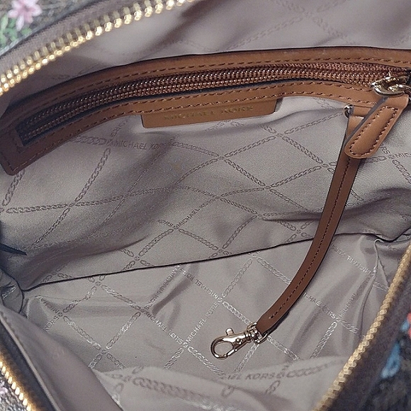 NWT Michael Kors Rhea Med Zip Signature Monogram Backpack - Picture 10 of 16